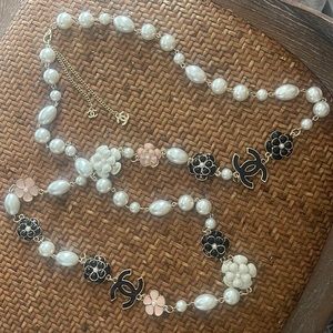 CC lookalike Pearl Enamel Necklace